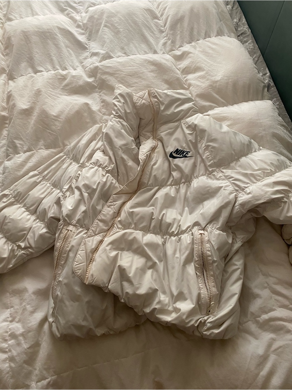 Nike Women’s Off-White Puffer Jacket